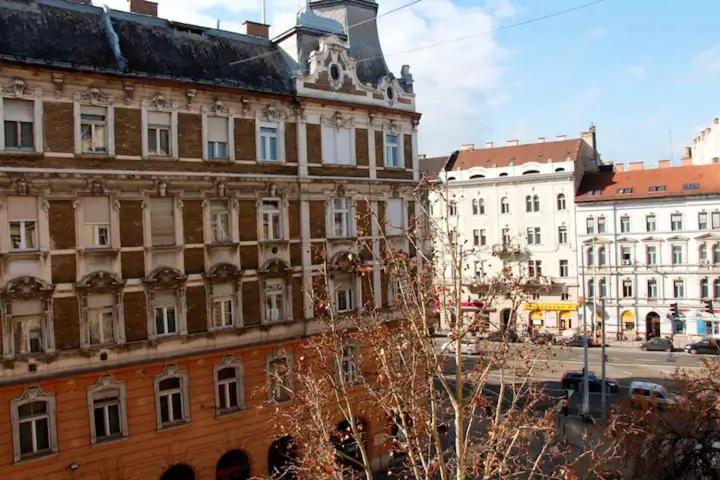 Mester4 Apartman Near To The Danube Budapest Bagian luar foto
